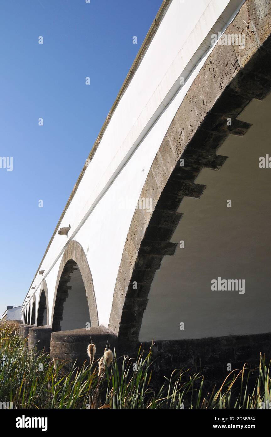 Pont à neuf arcades, Neunbögige Brücke, Hortobágy, Kilenclayukú híd, comté de Hajdú-Bihar, Hongrie, Magyarország, Europe, site du patrimoine mondial Banque D'Images