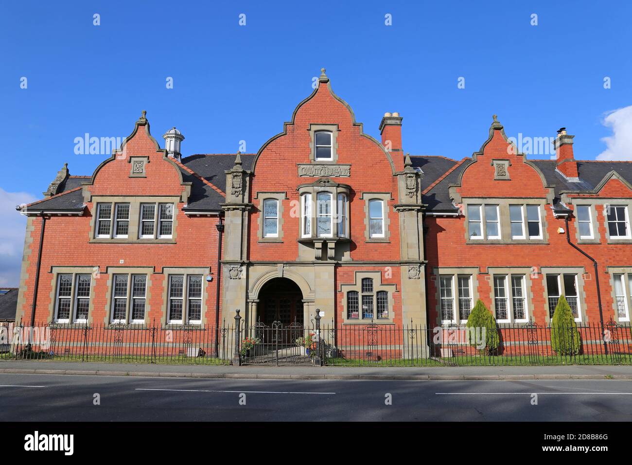 Ancien tribunal de juridiction, County Buildings, High Street, Llandrindod Wells, Radnorshire, Powys, pays de Galles, Grande-Bretagne, Royaume-Uni, Royaume-Uni, Europe Banque D'Images