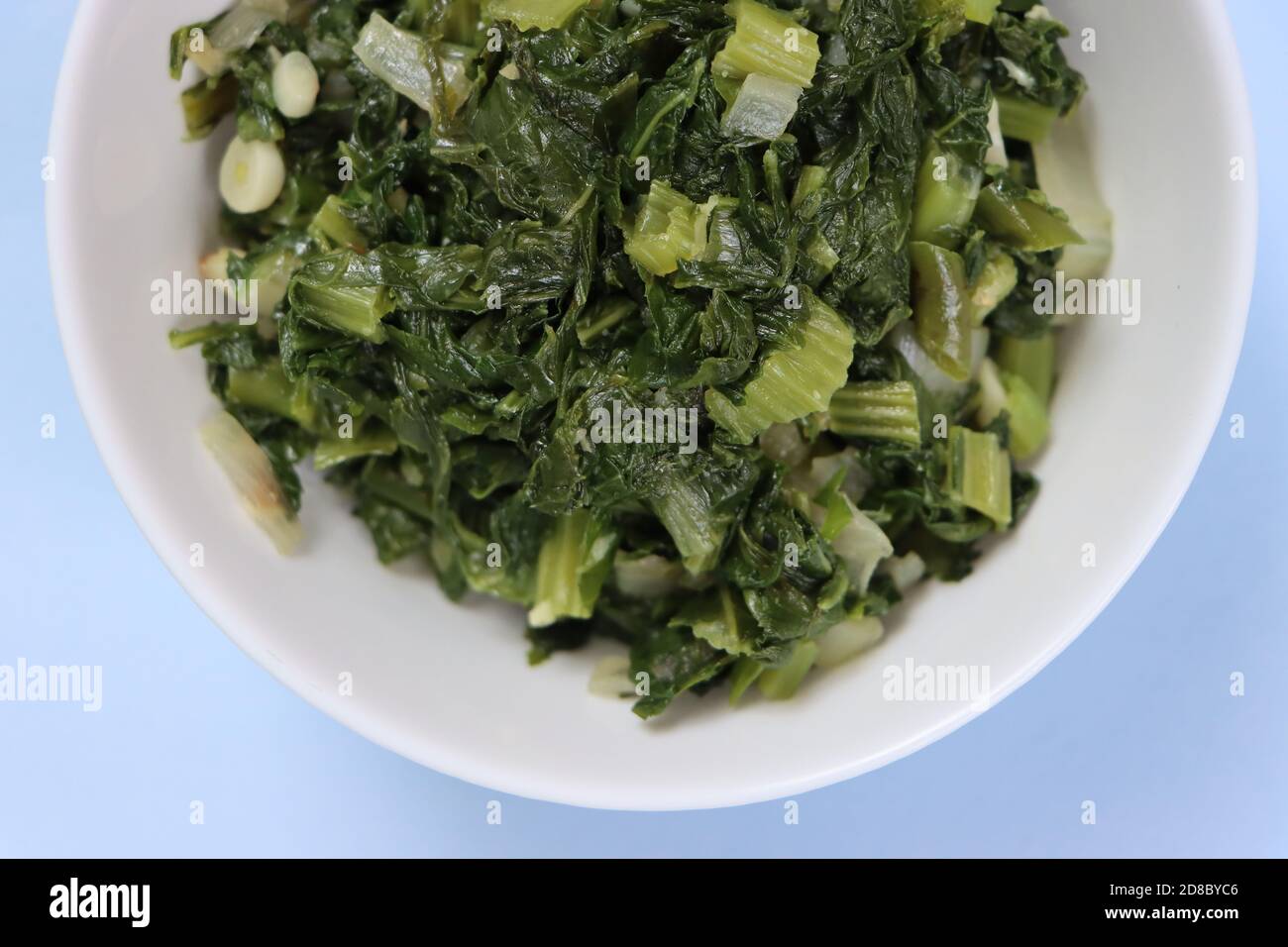 Rayo ko saag frite, sautés moutarde vert, Sikkim ou népali curry Banque D'Images