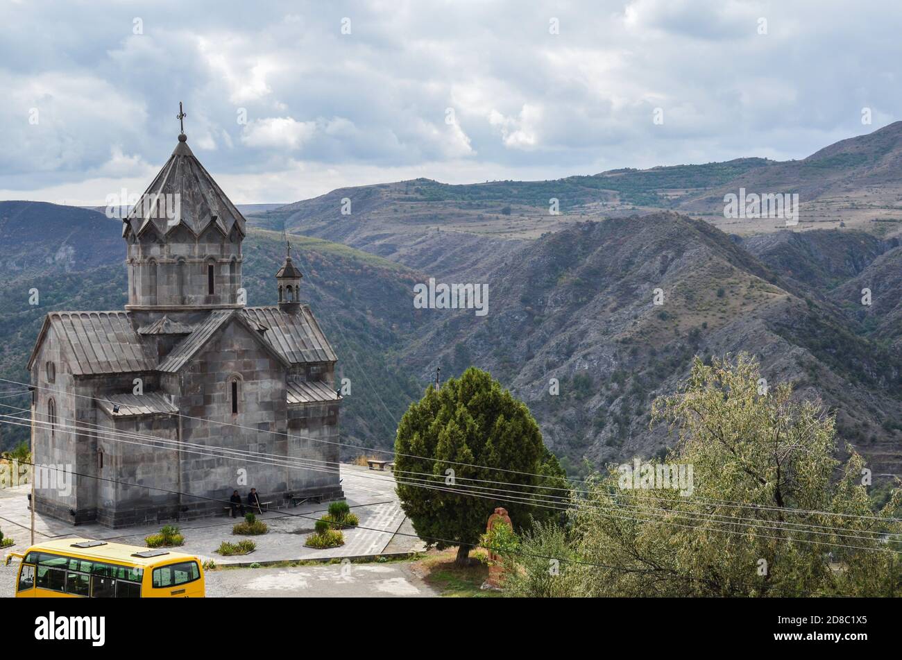 Stepanakert, Arménie. 14 septembre 2016. Monastère dans le couloir de Lachin la seule entrée terrestre du Haut-Karabakh de l'Arménie propre et est vitale pour que les forces arméniennes restent dans le contrôle du territoire.contestée entre l'Arménie et l'Azerbaïdjan après que les deux pays sont devenus indépendants en 1991 quand l'Union soviétique s'est effondrée, le Haut-Karabakh est revendiqué pour des raisons historiques. Crédit : Edward Crawford/SOPA Images/ZUMA Wire/Alay Live News Banque D'Images