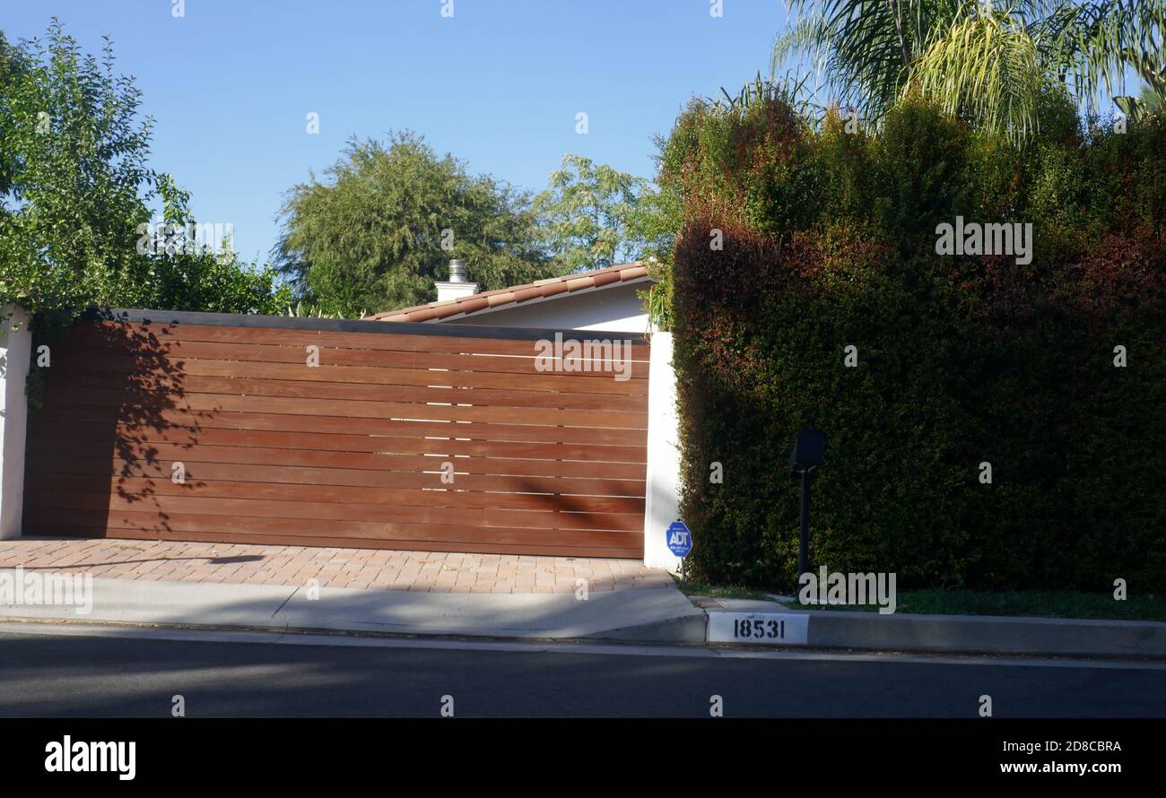 Tarzana, Californie, États-Unis 28 octobre 2020 UNE vue générale de l'atmosphère de l'ancienne maison de Lisa Marie Presley au 18531 Wells Drive le 28 octobre 2020 à Tarzana, Californie, États-Unis. Photo par Barry King/Alay stock photo Banque D'Images