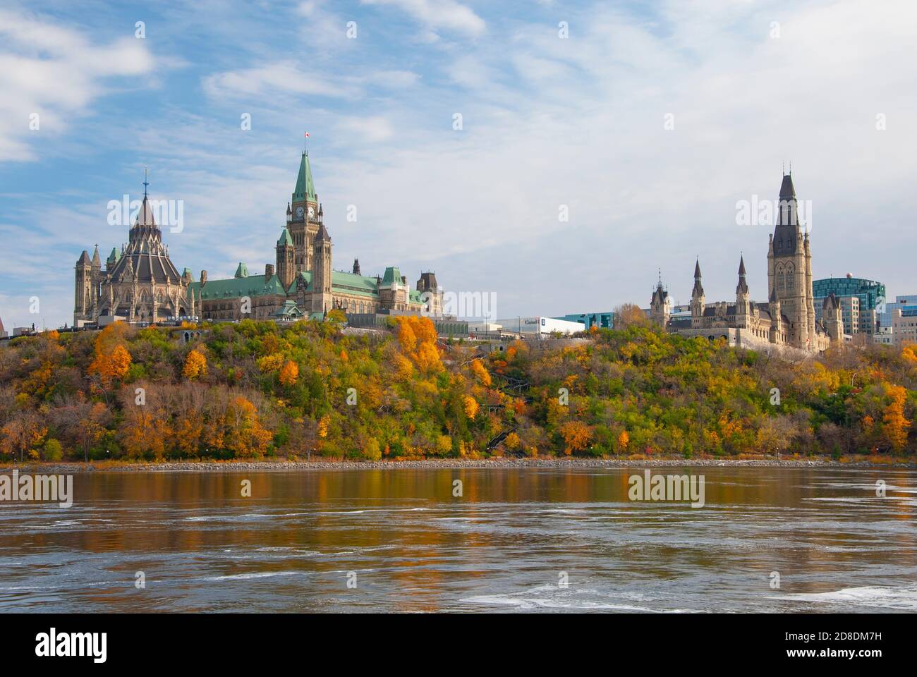 L'édifice du Parlement et la rivière des Outaouais, Ottawa (Ontario), Canada Banque D'Images