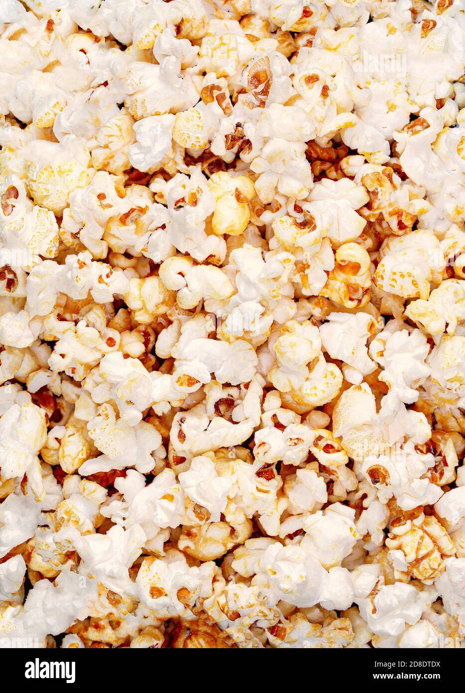 Popcorn de la bouilloire maison comme arrière-plan avec espace de copie. Vue de dessus Banque D'Images