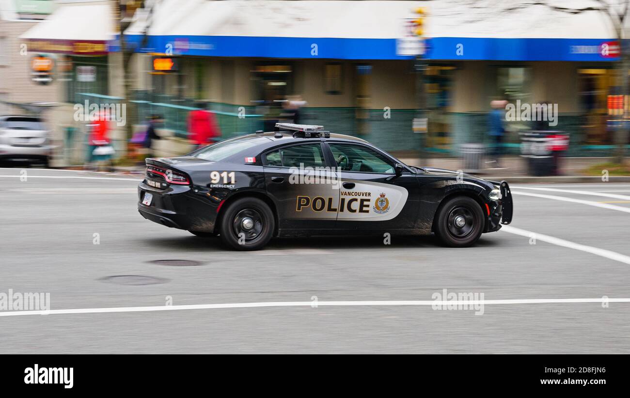 Vancouver, Colombie-Britannique, Canada. 28 octobre 2020. Une voiture du service de police de Vancouver (VPD) dans la circulation. Crédit : Bayne Stanley/ZUMA Wire/Alay Live News Banque D'Images