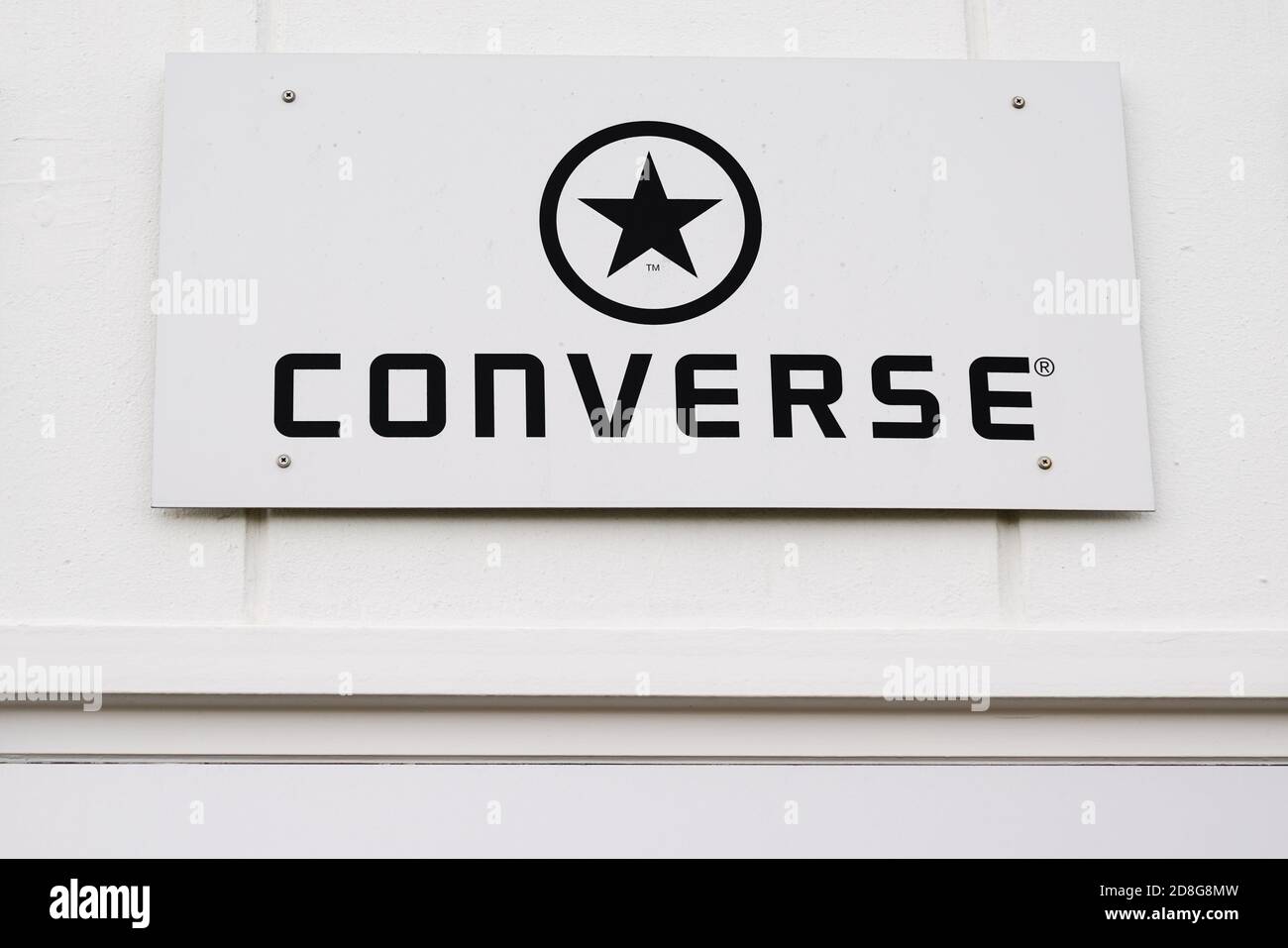 signe converse