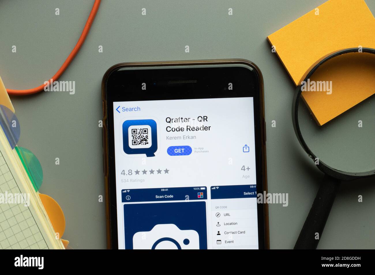 New York, Etats-Unis - 26 octobre 2020 : logo de l'application mobile du lecteur Qrafter QR Code Reader sur l'écran du téléphone, illustration éditoriale Banque D'Images