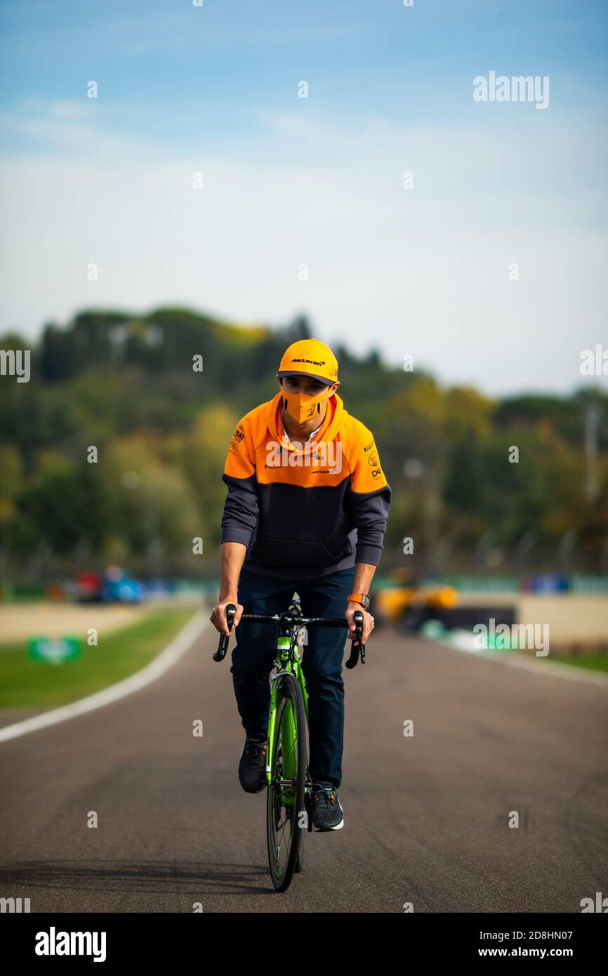 04 NORRIS Lando (gbr), McLaren Renault F1 MCL35, promenade sur piste pendant les Émirats de Formule 1 Gran Premio dell'emilia Romagna 2020, Emilia Romagna Grand Prix, du 31 octobre au 1er novembre 2020 sur l'Autodromo Internazionale Enzo e Dino Ferrari, à Imola, Italie - photo Joao Filipe / DPPI crédit : LM/DPPI/Joao Filipe/Alamy Live News Banque D'Images