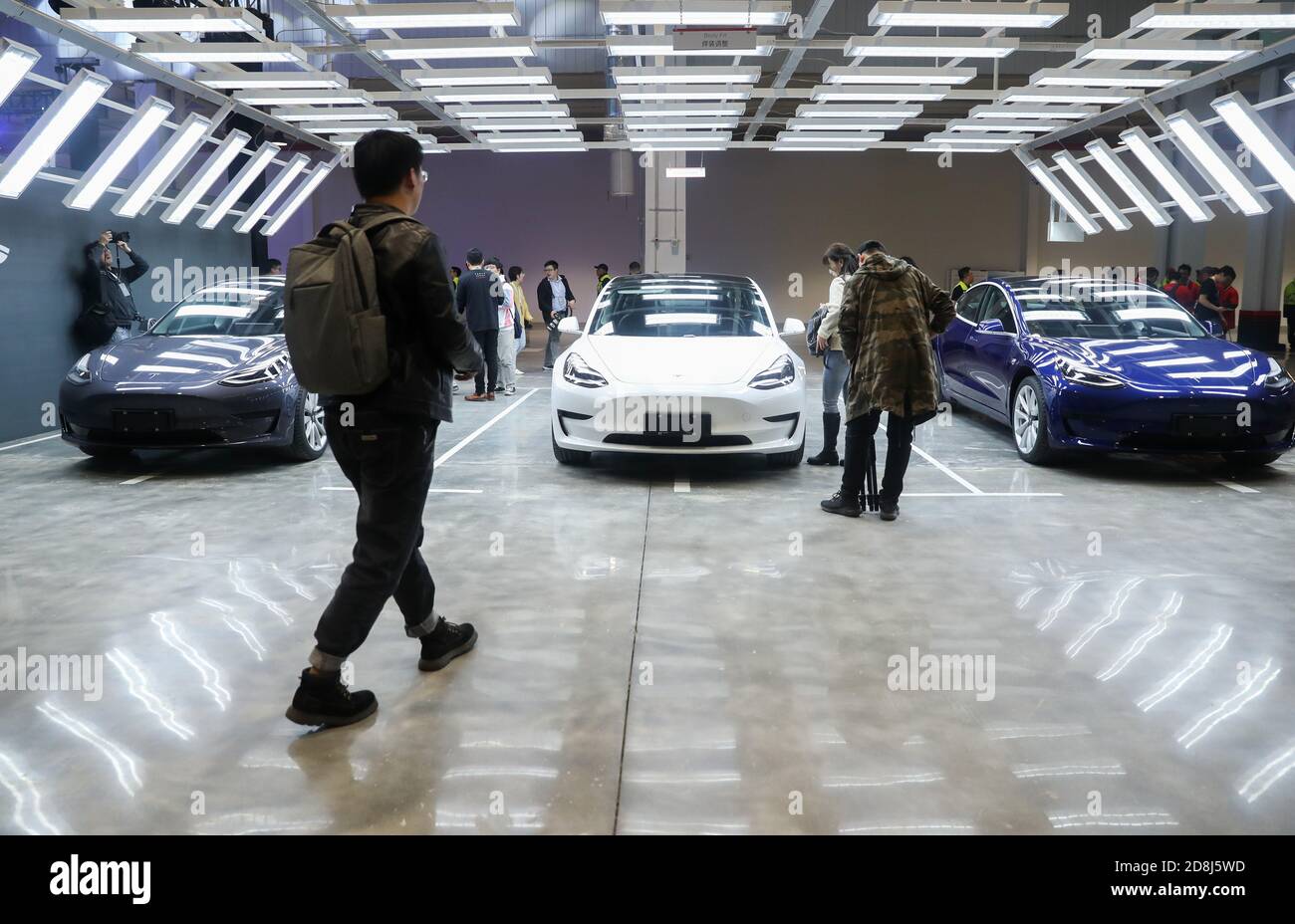 (201030) -- BEIJING, 30 octobre 2020 (Xinhua) -- photo prise le 7 janvier 2020 montre les véhicules Tesla fabriqués en Chine modèle 3 dans son gigalactory à Shanghai, en Chine orientale. POUR ALLER AVEC LES TITRES DE XINHUA OCT. 30, 2020. (Xinhua/Ding Ting) Banque D'Images