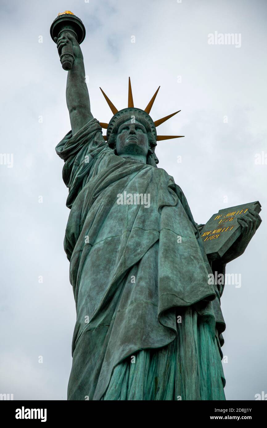 Une photo en gros plan de l'une des plus anciennes répliques de la Statue de la liberté. Celui-ci est de la taille du quart de l'original et est situé dans l'île du Sud-Ouest Banque D'Images