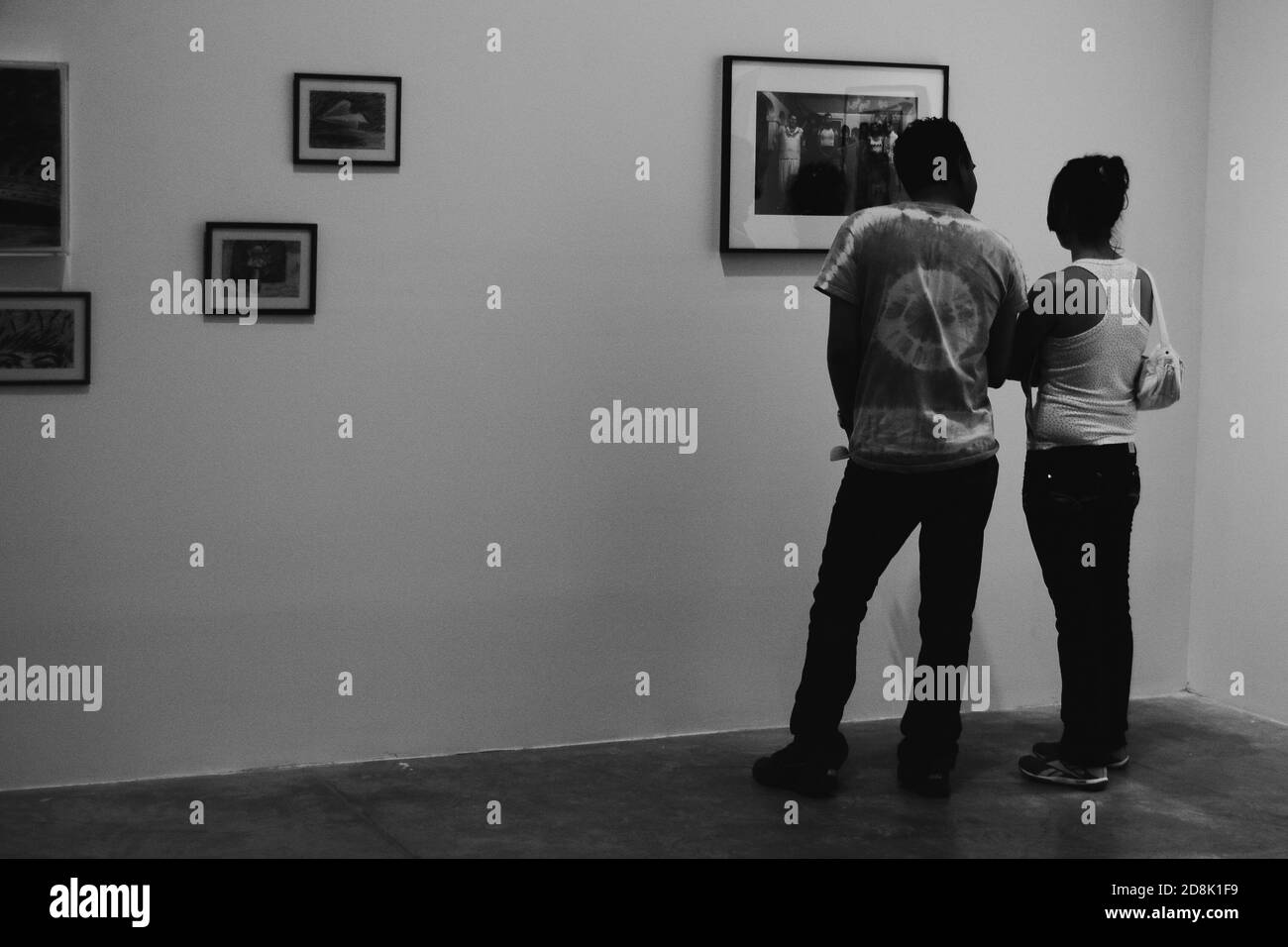 Couple au Musée d'art contemporain de l'Université ou muac Banque D'Images