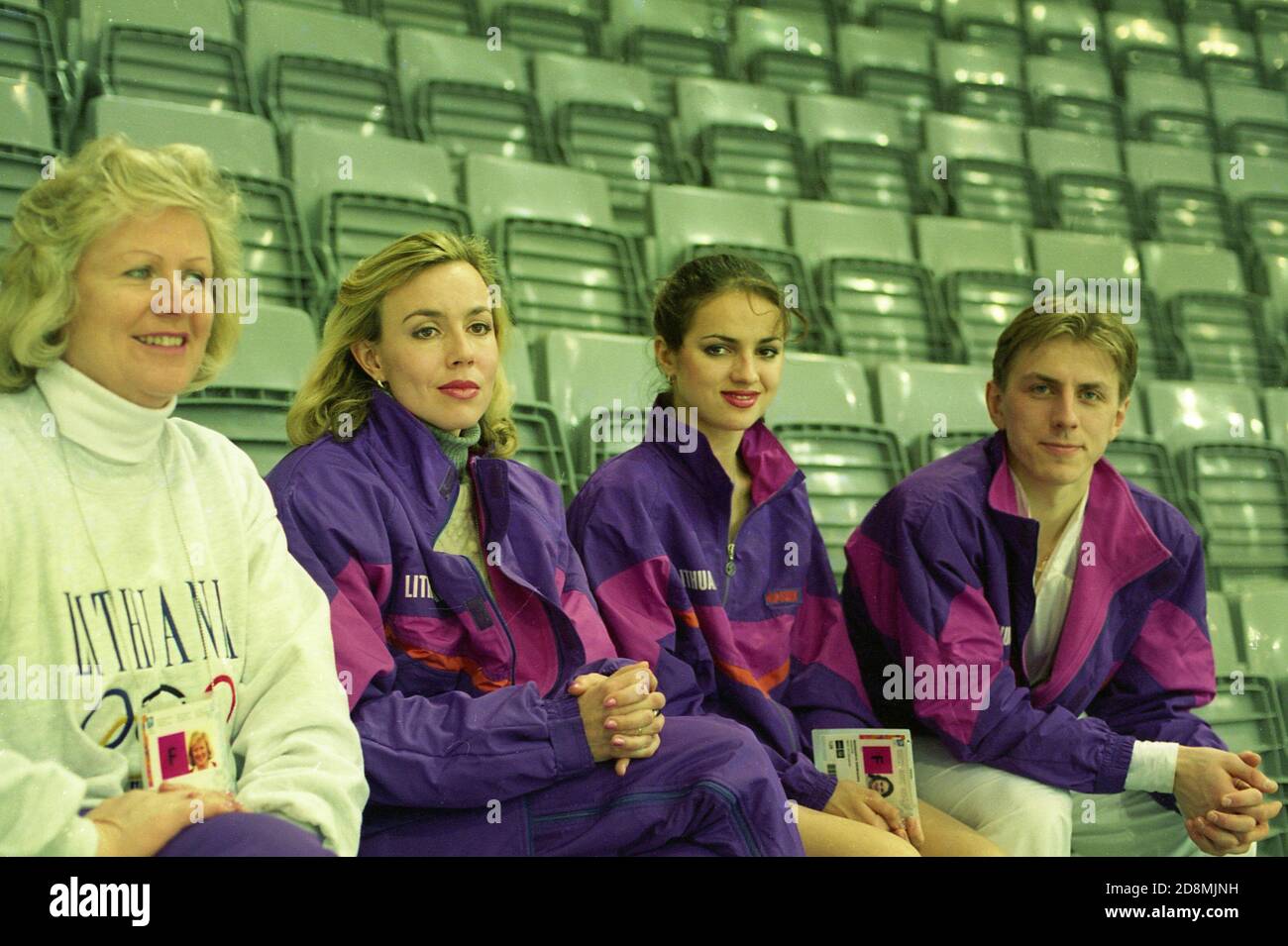 1994-02. Povilas Vanagas est une danseuse de glace lituanienne. Avec son épouse Margarita Drobiazko, il est médaillé de bronze du monde 2000, un Grand Prix à trois temps Banque D'Images