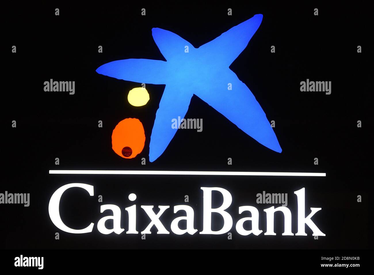1 octobre 2020, Barcelone, Espagne: Le logo de la société de la banque d'épargne la Caixa vu à Barcelone. (Image de crédit : © Jorge Sanz/SOPA Images via ZUMA Wire) Banque D'Images