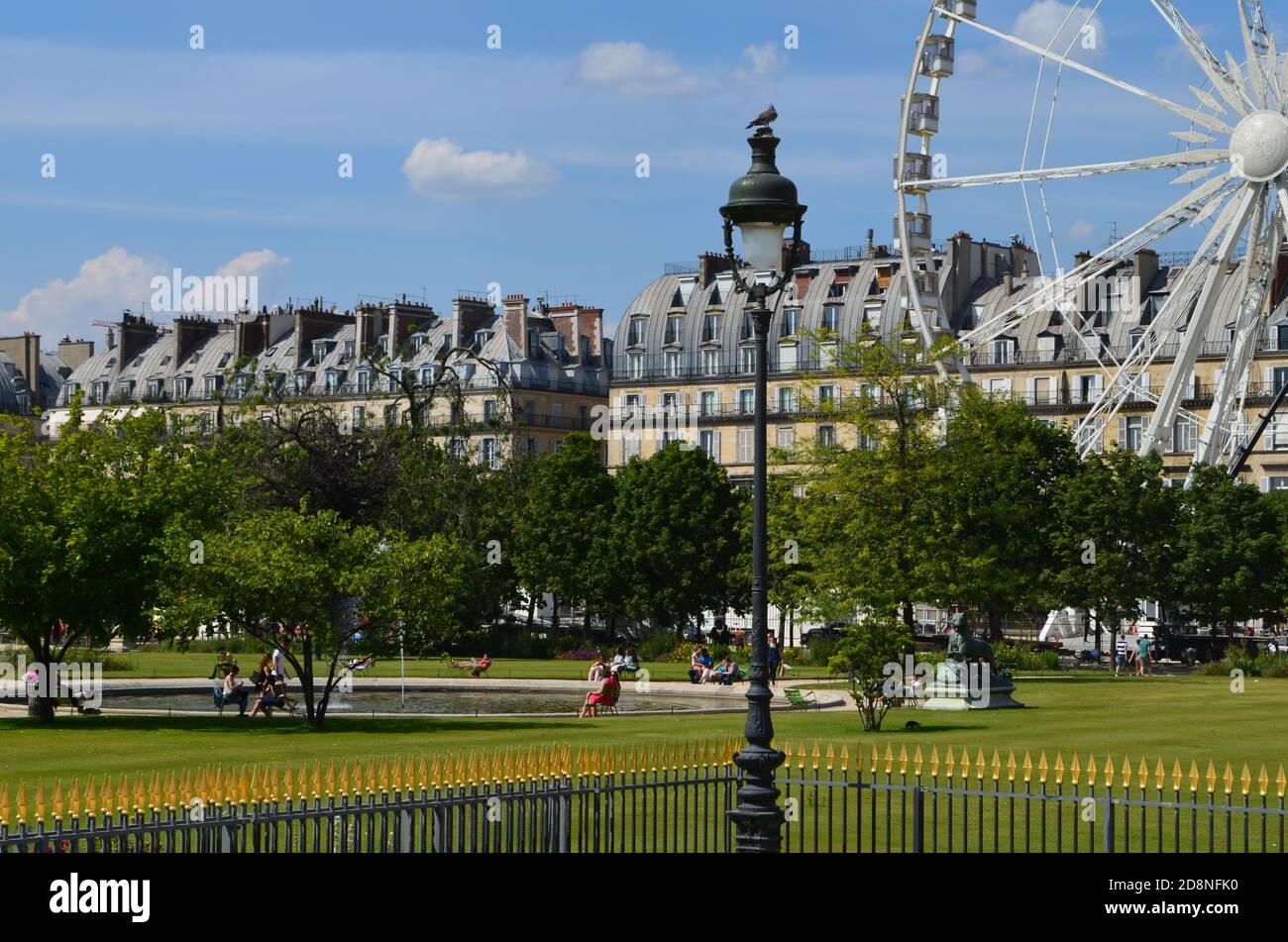 Été à Paris Banque D'Images