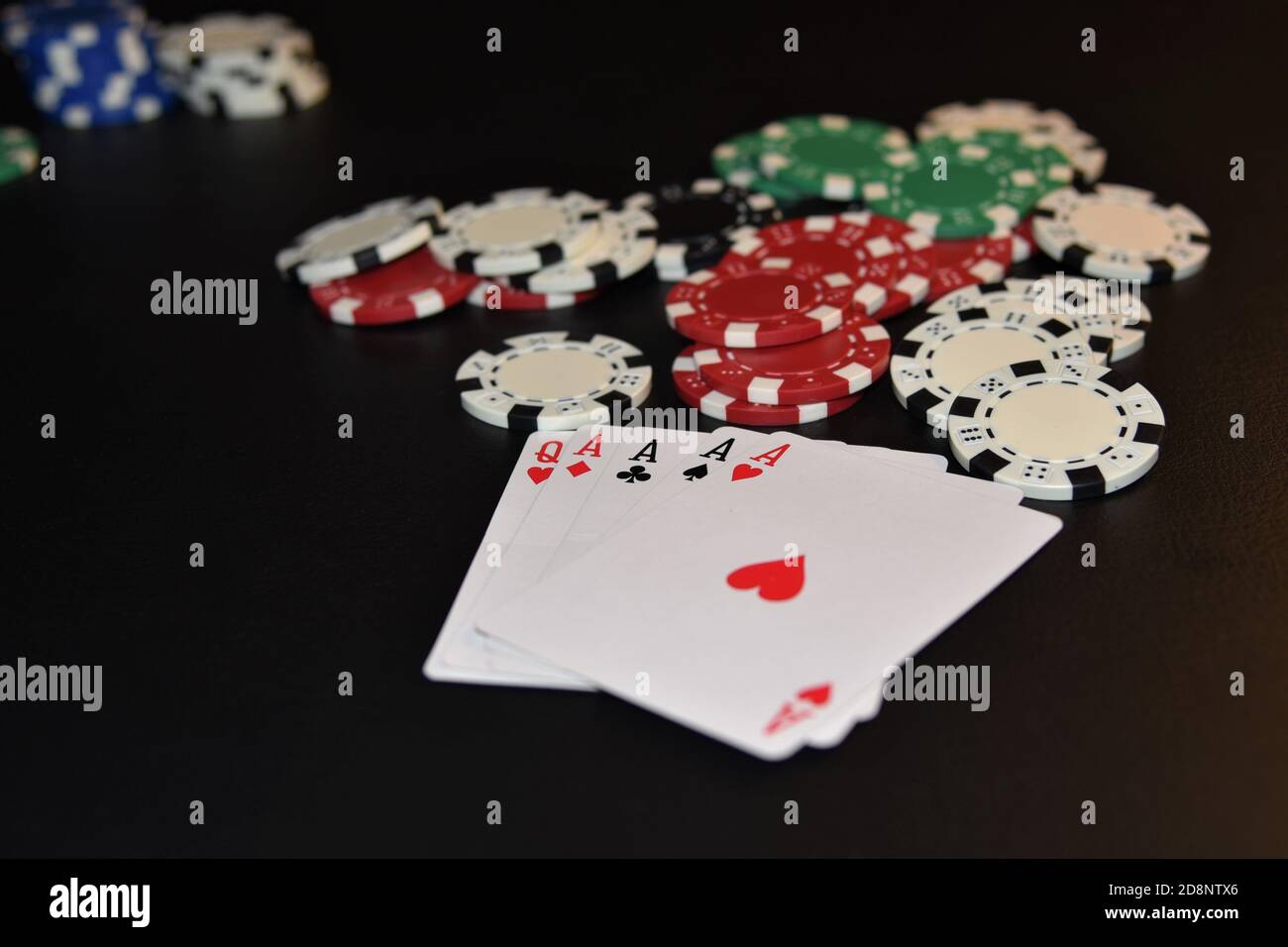 Concept de poker avec main gagnante de 4 as Banque D'Images