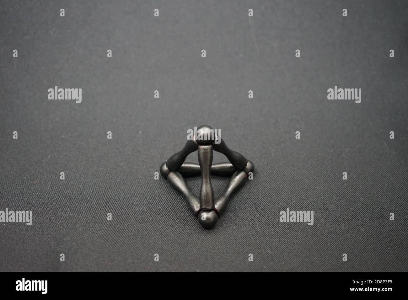 Noir minimal, minimalisme, noir minimaliste, arrière-plan noir abstrait Banque D'Images