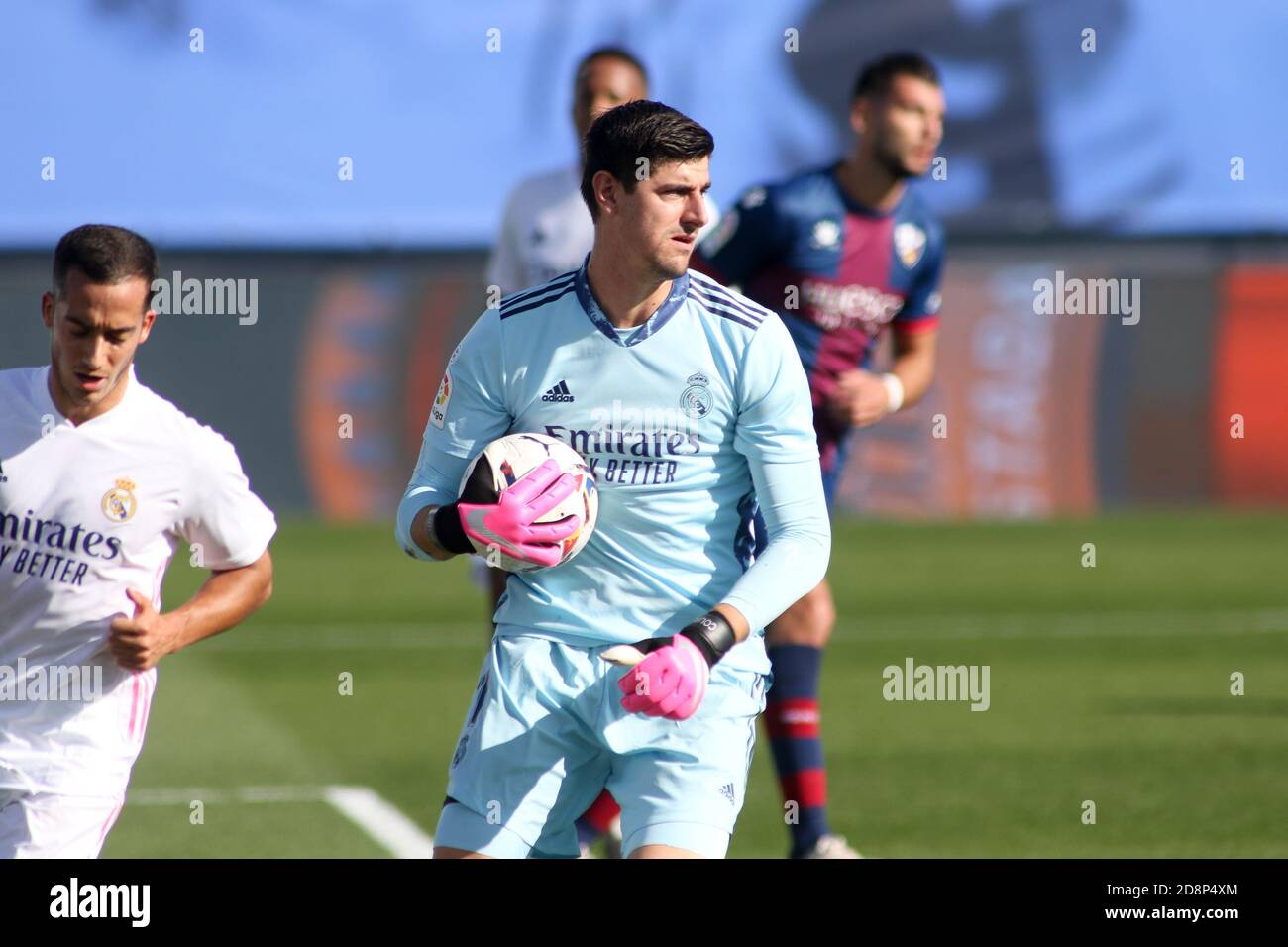 Madrid, Espagne. 31 octobre 2020. Thibaut courtois du Real Madrid pendant le championnat d'Espagne la Liga football match entre Real Madrid et SD Huesca le 31 octobre 2020 au stade Alfredo Di Stefano à Valdebebas, Madrid, Espagne - photo Oscar J Barroso / Espagne DPPI / DPPI crédit: LM/DPPI/Oscar Barroso/Alay Live News Banque D'Images