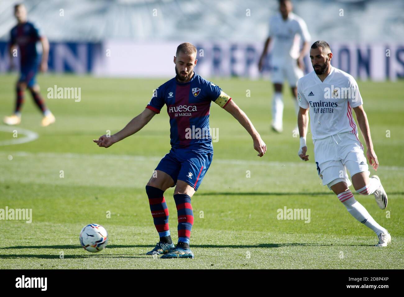 Madrid, Espagne. 31 octobre 2020. Jorge Pulido de Huesca en action pendant le championnat d'Espagne la Ligue football match entre Real Madrid et SD Huesca le 31 octobre 2020 au stade Alfredo Di Stefano à Valdebebas, Madrid, Espagne - photo Oscar J Barroso / Espagne DPPI / DPPI crédit: LM/DPPI/Oscar Barroso/Alay Live News Banque D'Images