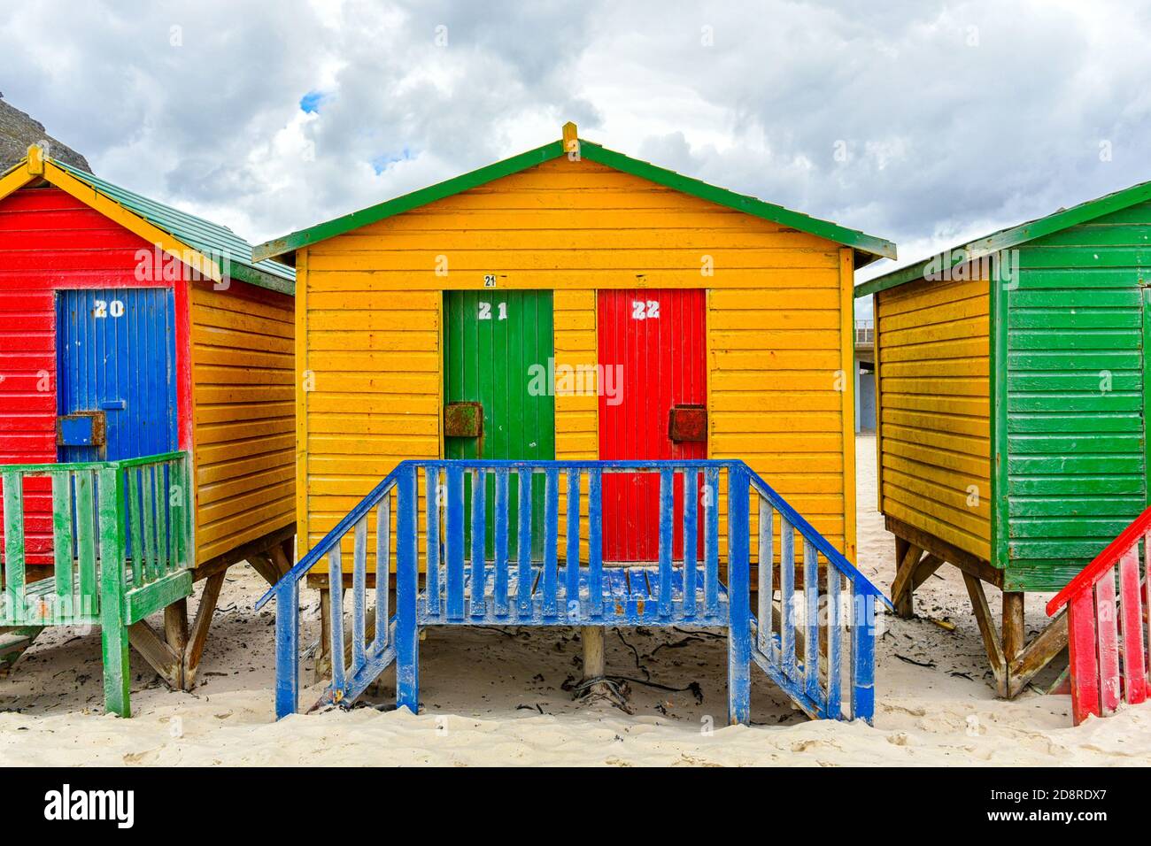 Huttes de St James Beach à Cape Town, Western Cape, Afrique du Sud Banque D'Images