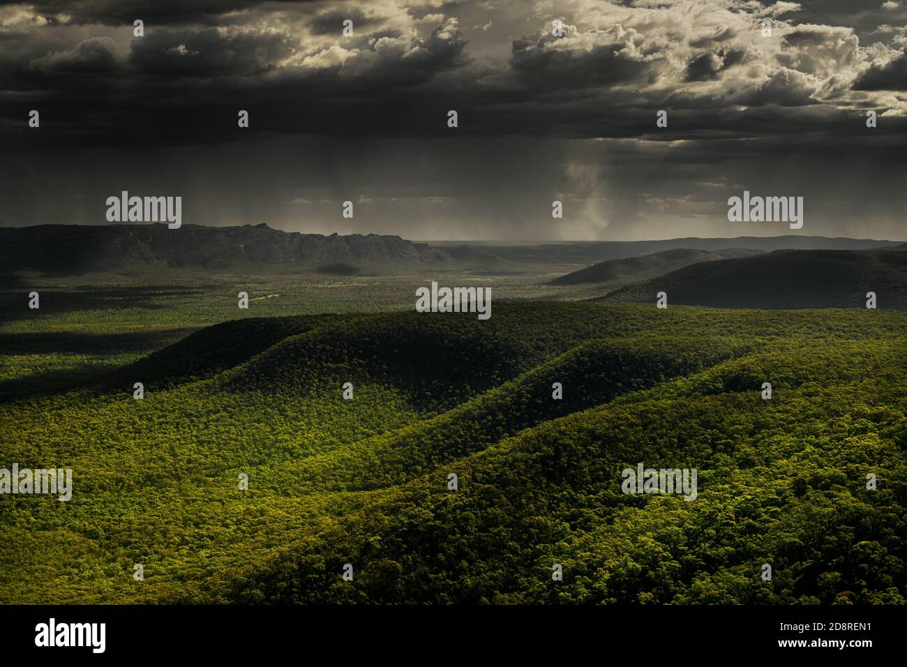 Approche d'un orage dans les Grampians. Banque D'Images