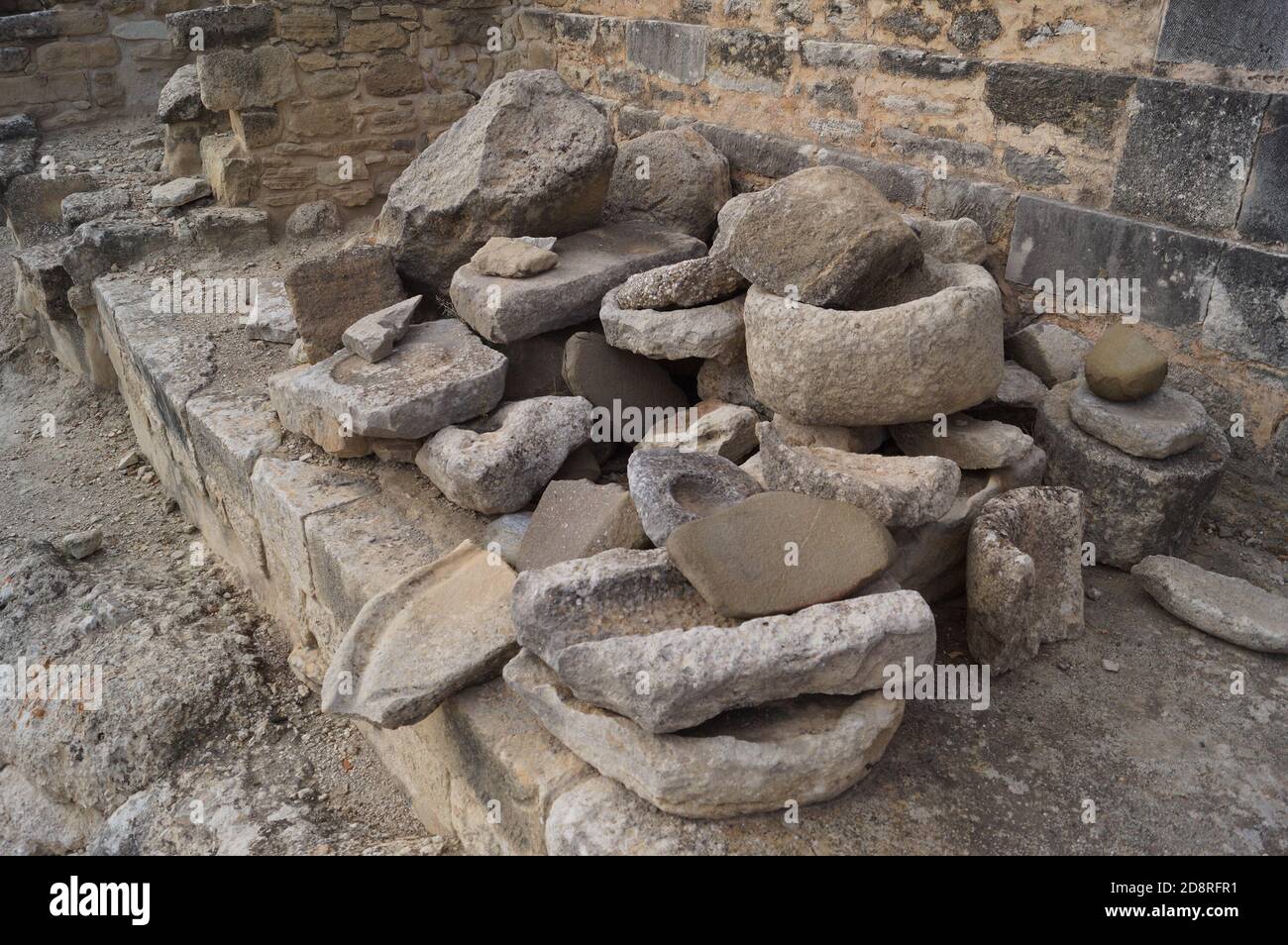 Objets de pierre dans le site archéologique de Phaistos en Crète, Grèce Banque D'Images