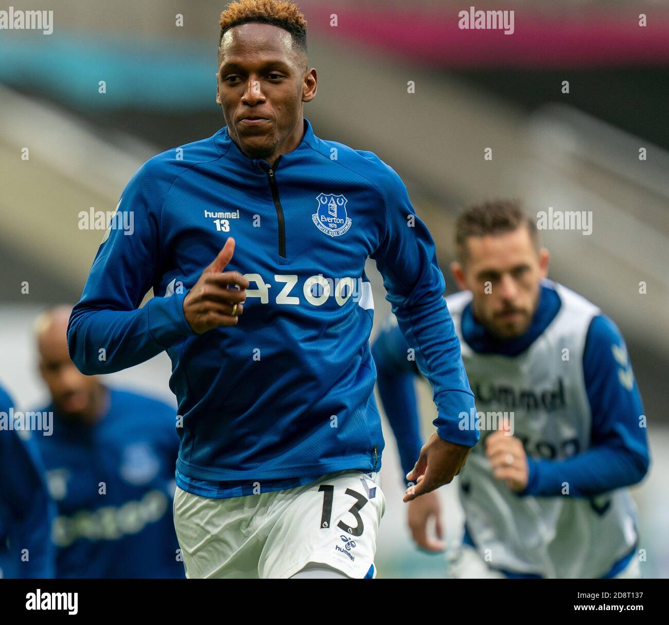 Newcastle, Tyne and Wear, Royaume-Uni. 1er novembre 2020 ; St James Park, Newcastle, Tyne and Wear, Angleterre ; Premier League football anglais, Newcastle United versus Everton ; Yerry Mina of Everton Warming UP Credit: Action plus Sports Images/Alay Live News Credit: Action plus Sports Images/Alay Live News Banque D'Images
