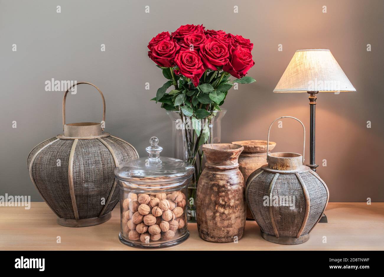 Encore la vie avec la décoration de la maison dans le style campagnard. Banque D'Images