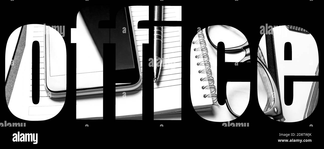 Articles sur le bureau de l'homme d'affaires au bureau, gros plan Banque D'Images