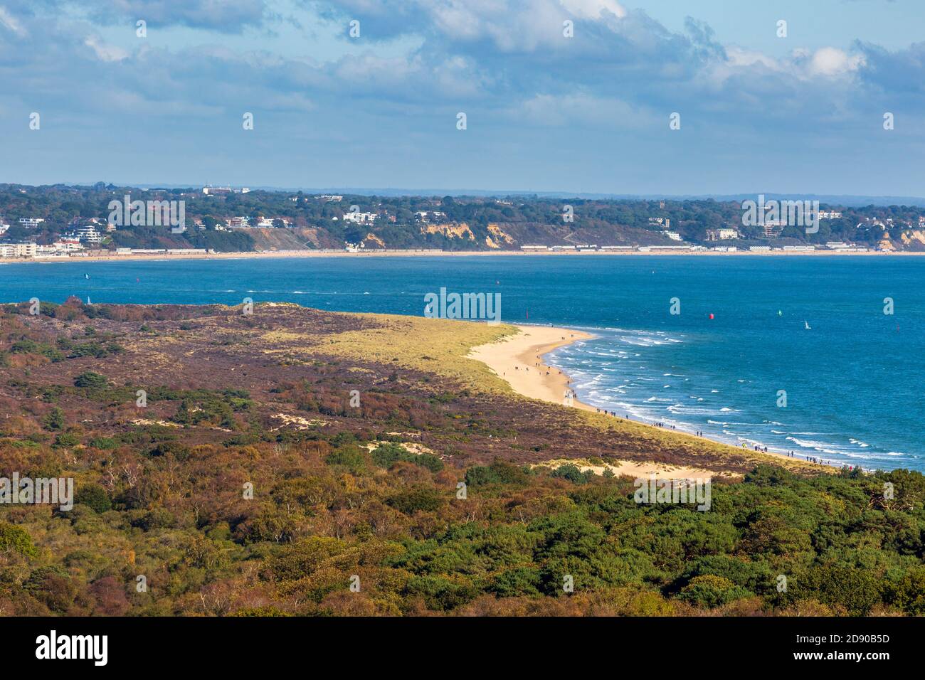 Studland Beach de Black Down Mound sur Godlingston Heath, Dorset, Angleterre Banque D'Images