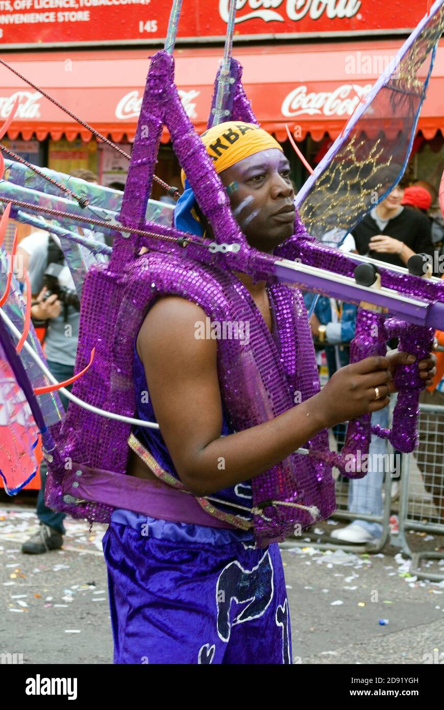 Danseur à Nothing Hill Carnival Parade Banque D'Images