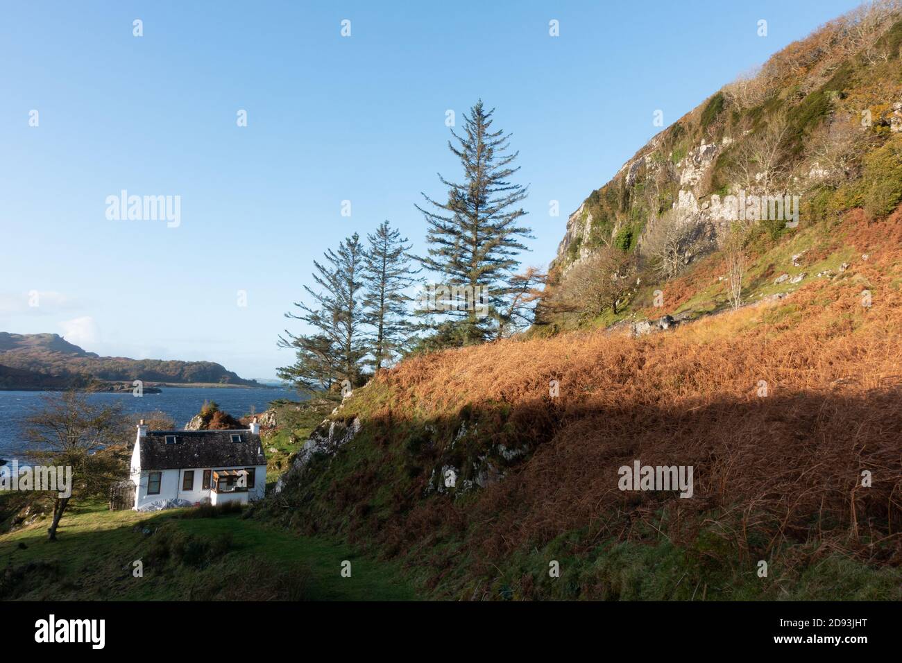 Tigh Beg Cottage sur le Loch Feochan près d'Oban, en Écosse. Un chalet de crofters utilisé dans les films 'Ring of Bright Water' et 'Enigma'. Banque D'Images