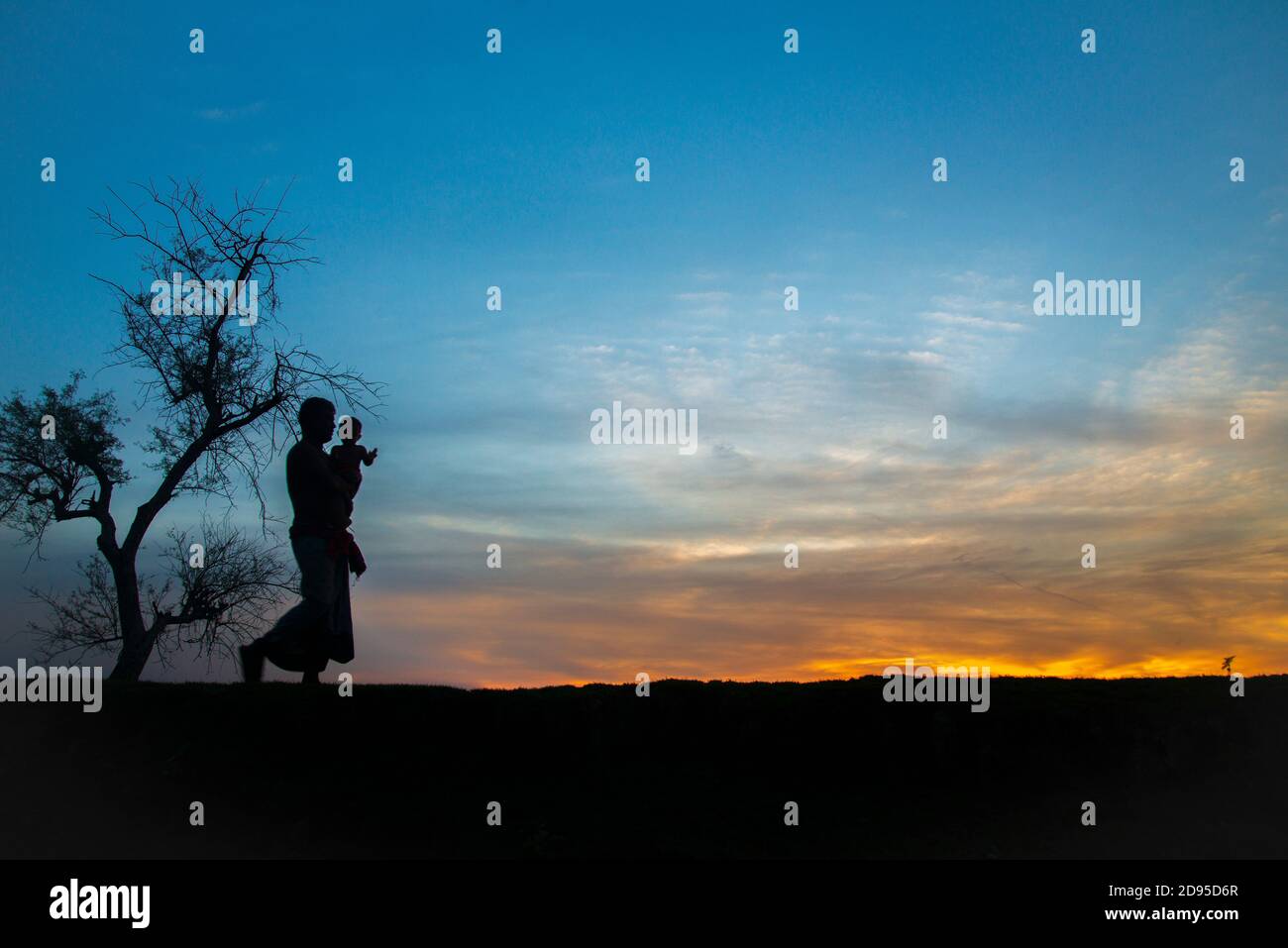 Vue sur le coucher du soleil dans un village du district de Khulna, Bangladesh. Banque D'Images