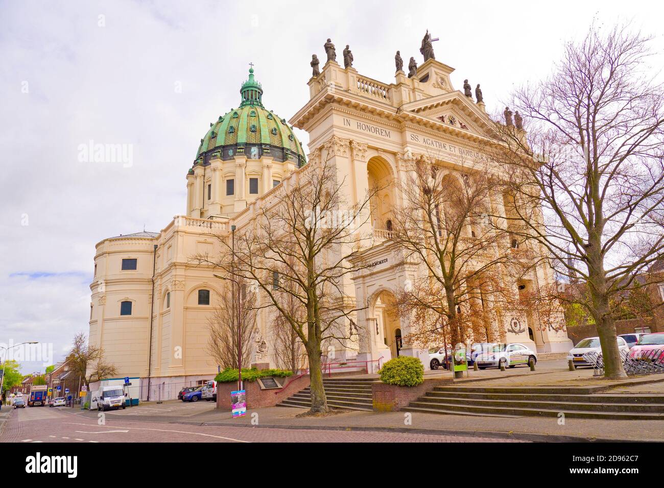 Oudenbosch Basilique, Basilique de la H. H. Agatha et Barbara, Copie à  l'échelle de Saint Pierre à Rome, Oudenbosch, Hollande, Pays-Bas, l'Europe  Photo Stock - Alamy