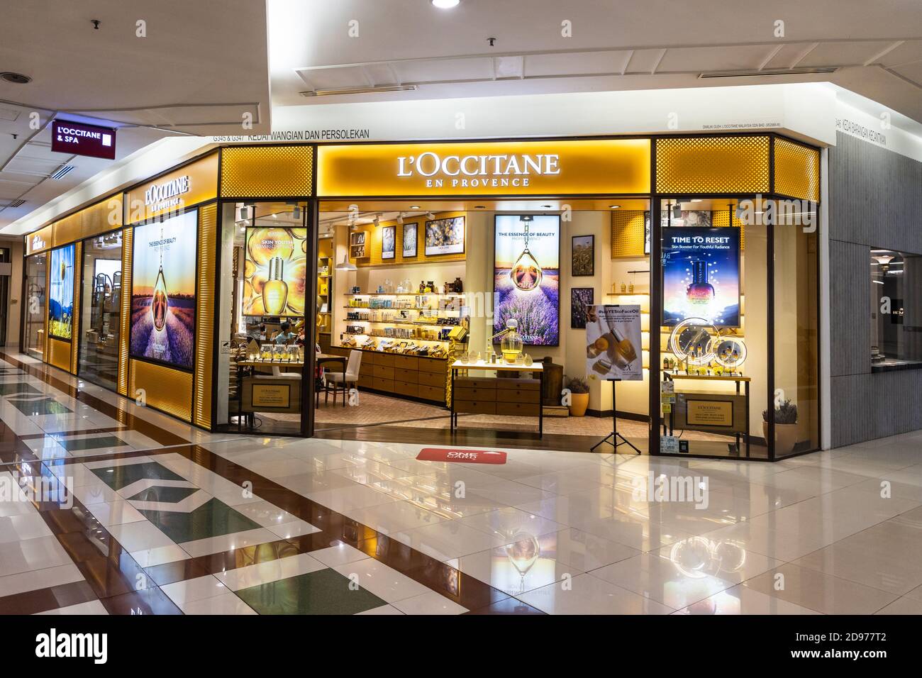 LOccitane, est un détaillant international de produits pour le corps, le  visage, les parfums et la maison basé à Manosque, en France Photo Stock -  Alamy