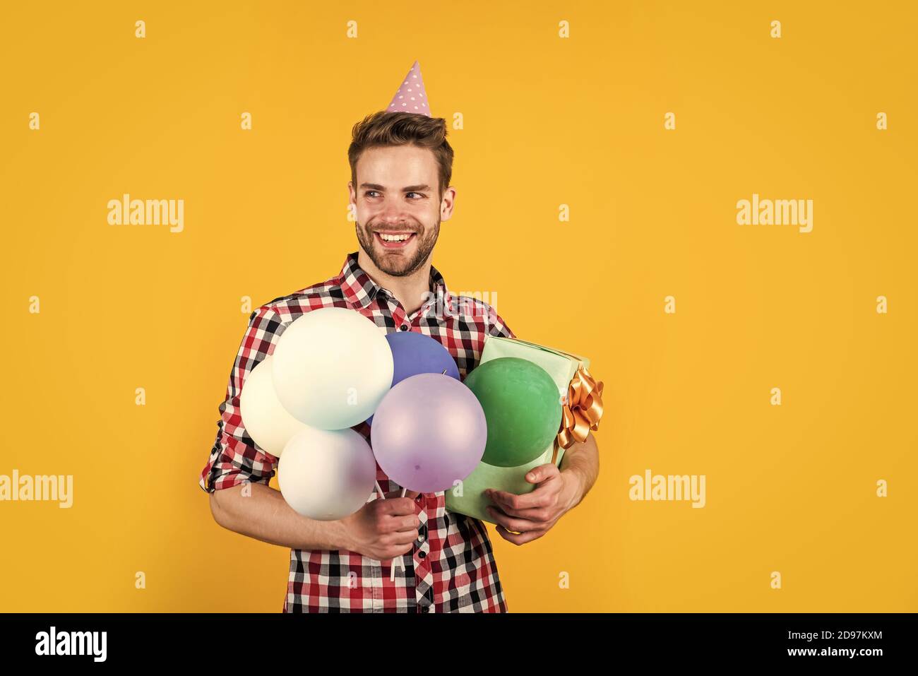 Loisirs. Fêtes joyeuses. Fêtes amusantes. Fêtes de fin d'année ou d'anniversaire. Fêtes de fin d'année. Fêtes de fin d'année. Fêtes de fin d'année. Fêtes de fin d'année. Ballons festifs pour les gars. Banque D'Images