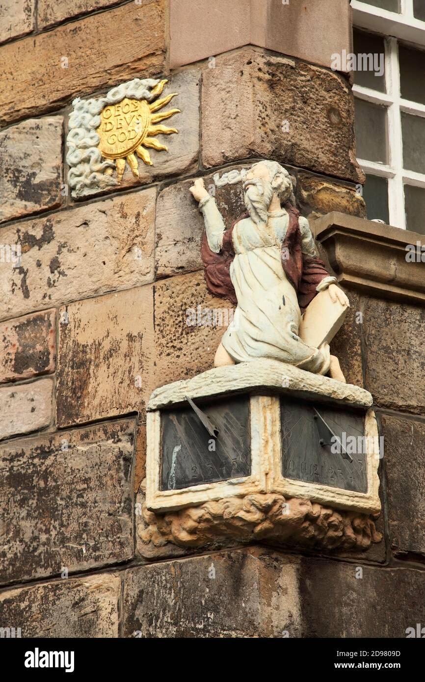 Sundial sur John KNOX House, Canongate, Édimbourg, Scoand. Banque D'Images