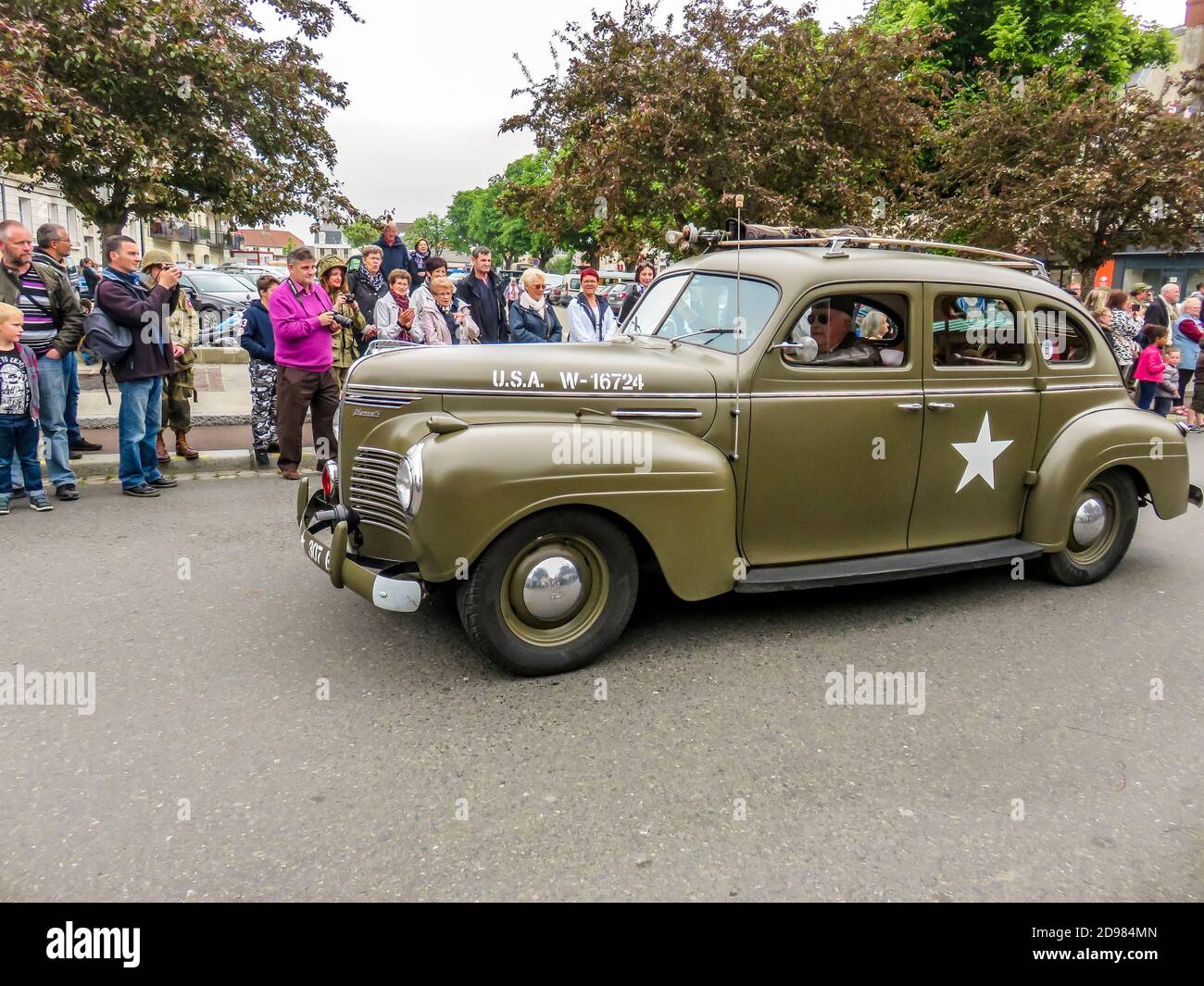 SAINTE-MÈRE L'EGLISE, FRANCE - 6 JUIN 2019. Célébration du jour J, atterrissage armé, fin de la deuxième guerre mondiale en Normandie, avec l'aide des pays alliés. Banque D'Images