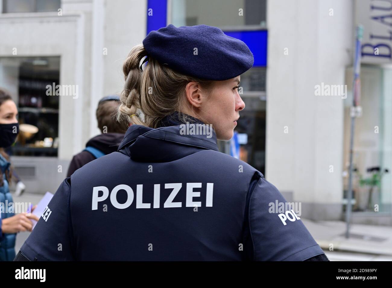 Vienne, Autriche. 03ème novembre 2020. Attentat terroriste à Vienne le 2 octobre 2020. Le premier quartier de Vienne est encore en cordonée. Jusqu'à présent, il y a eu 4 morts et 15 blessés graves. Banque D'Images