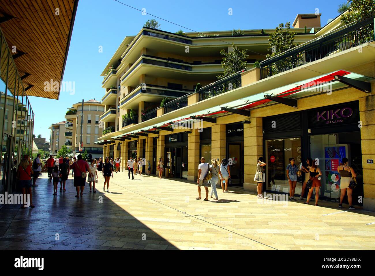 Les Allees Provencale A Aix En Provence France Photo Stock Alamy