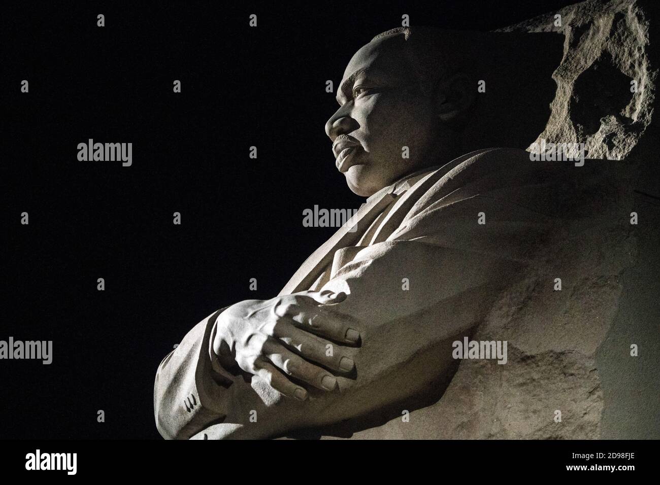 Washington, DC, États-Unis. 02 novembre 2020. WASHINGTON D.C., le 2 NOVEMBRE - UNE vue générale du Franklin Delano Roosevelt Memorial le 2 novembre 2020 à Washington DC la nuit avant l'élection présidentielle. Photo: Chris Tuite/ImageSPACE crédit: Imagespace/Alamy Live News Banque D'Images Washington, DC, États-Unis. 02 novembre 2020. WASHINGTON D.C., le 2 NOVEMBRE - UNE vue générale du Franklin Delano Roosevelt Memorial le 2 novembre 2020 à Washington DC la nuit avant l'élection présidentielle. Photo: Chris Tuite/ImageSPACE crédit: Imagespace/Alamy Live News Banque D'Images