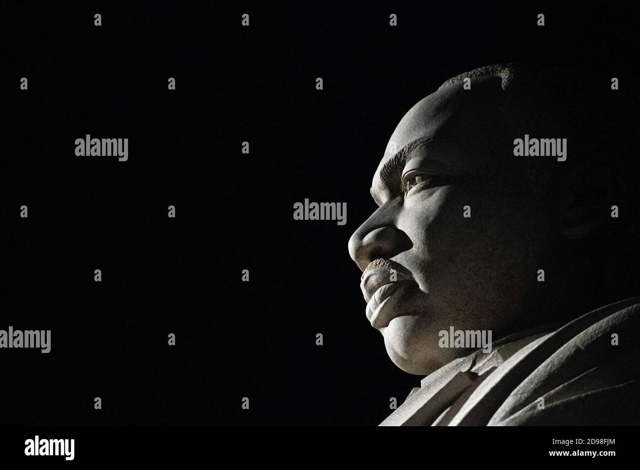 Washington, DC, États-Unis. 02 novembre 2020. WASHINGTON D.C., le 2 NOVEMBRE - UNE vue générale du Franklin Delano Roosevelt Memorial le 2 novembre 2020 à Washington DC la nuit avant l'élection présidentielle. Photo: Chris Tuite/ImageSPACE crédit: Imagespace/Alamy Live News Banque D'Images Washington, DC, États-Unis. 02 novembre 2020. WASHINGTON D.C., le 2 NOVEMBRE - UNE vue générale du Franklin Delano Roosevelt Memorial le 2 novembre 2020 à Washington DC la nuit avant l'élection présidentielle. Photo: Chris Tuite/ImageSPACE crédit: Imagespace/Alamy Live News Banque D'Images