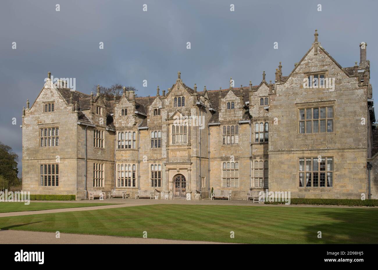La maison historique de Jacobean Wakehurst à West Sussex, Angleterre, Royaume-Uni Banque D'Images