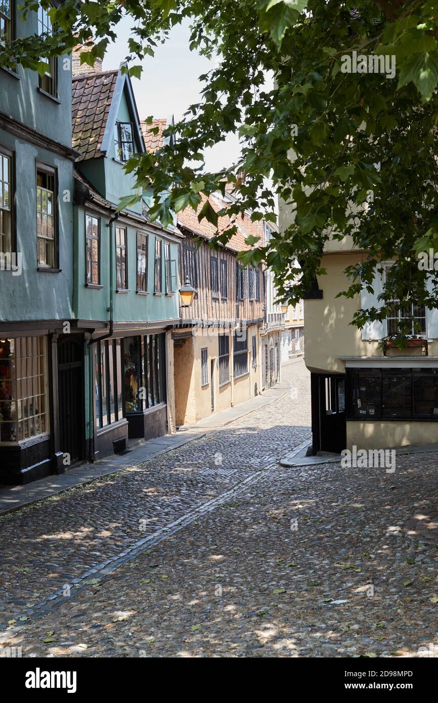 L'extérieur des boutiques sur Elm Hill, à Norwich Norfolk UK Banque D'Images