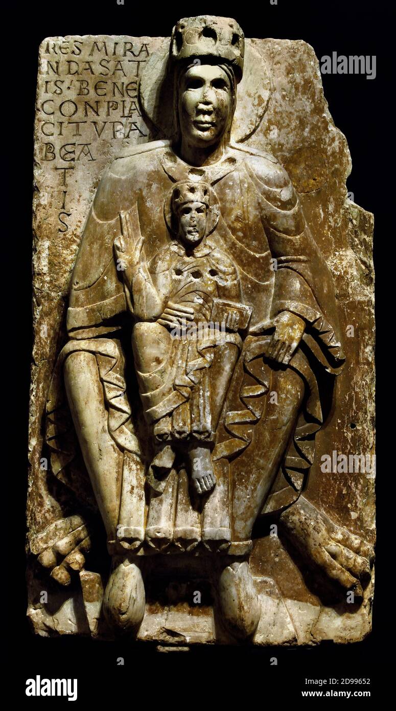 La Vierge à l'enfant Jésus (XIe- XIIe siècle). Monastère royal de San Benito (Sahagún) Espagne, espagnol. Banque D'Images