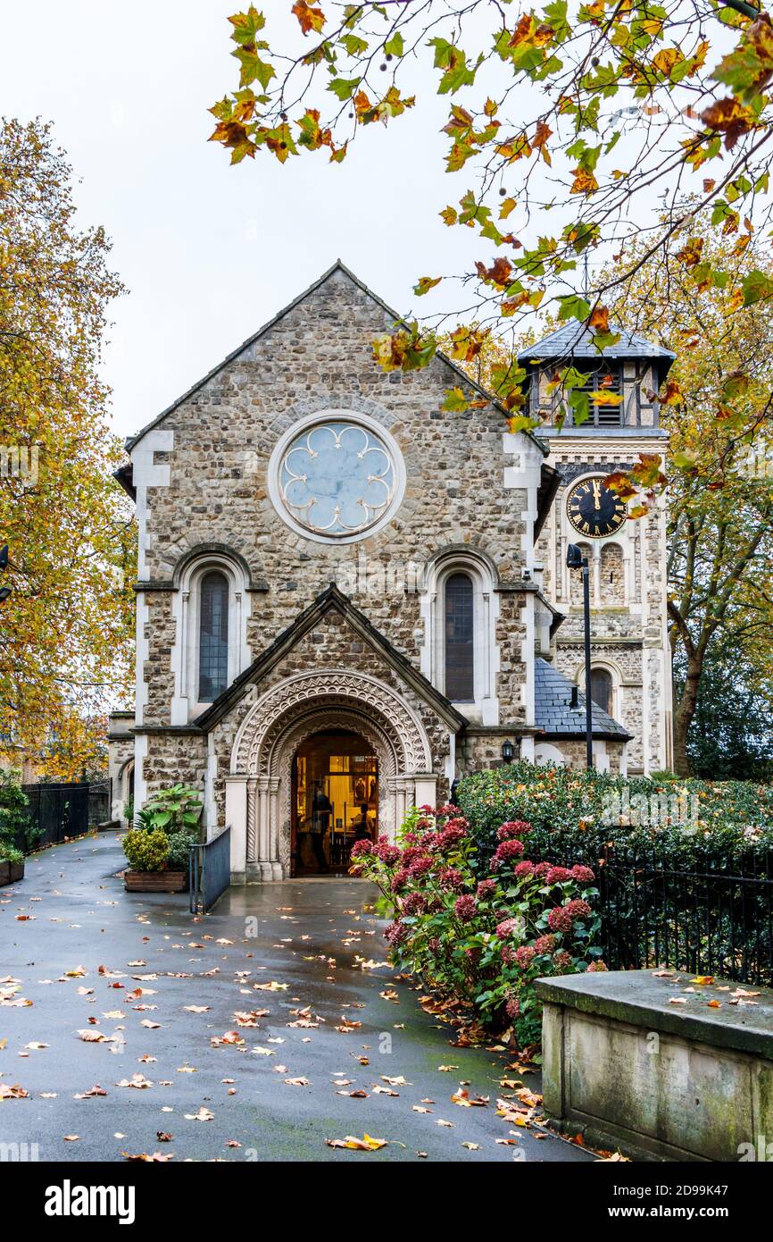 Vieille église St Pancras, église paroissiale d'Angleterre à Somers Town, Londres, Royaume-Uni Banque D'Images