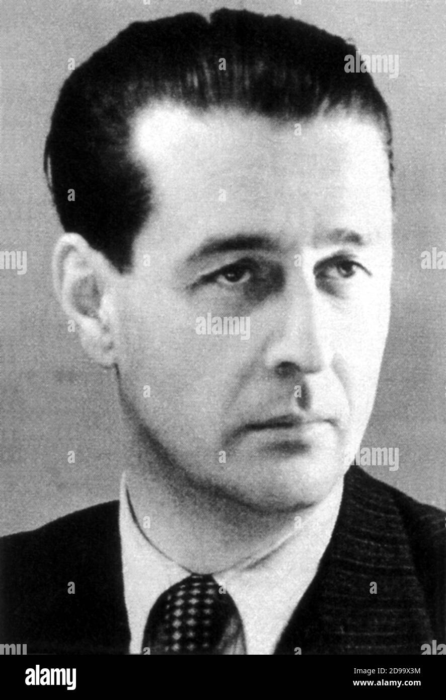 Le héros catholique italien , anti-nazi juif holocauste , GIORGIO PERLASSCA ( 1910 - 1992 ), de décembre 1944 à janvier 1945 comme un faux ambassadeur espagnol à Budapest ( Hongrie ) Sauvez la vie à 5218 hongrois juif - EROE - PERSECUZIONI EBRAICHE - persecuzione ebraica - OLOCAUSTO - ebreo - ebraismo - sterminio ebraico - SECONDA GUERRA MONDIALE - WWII --- Archivio GBB Banque D'Images