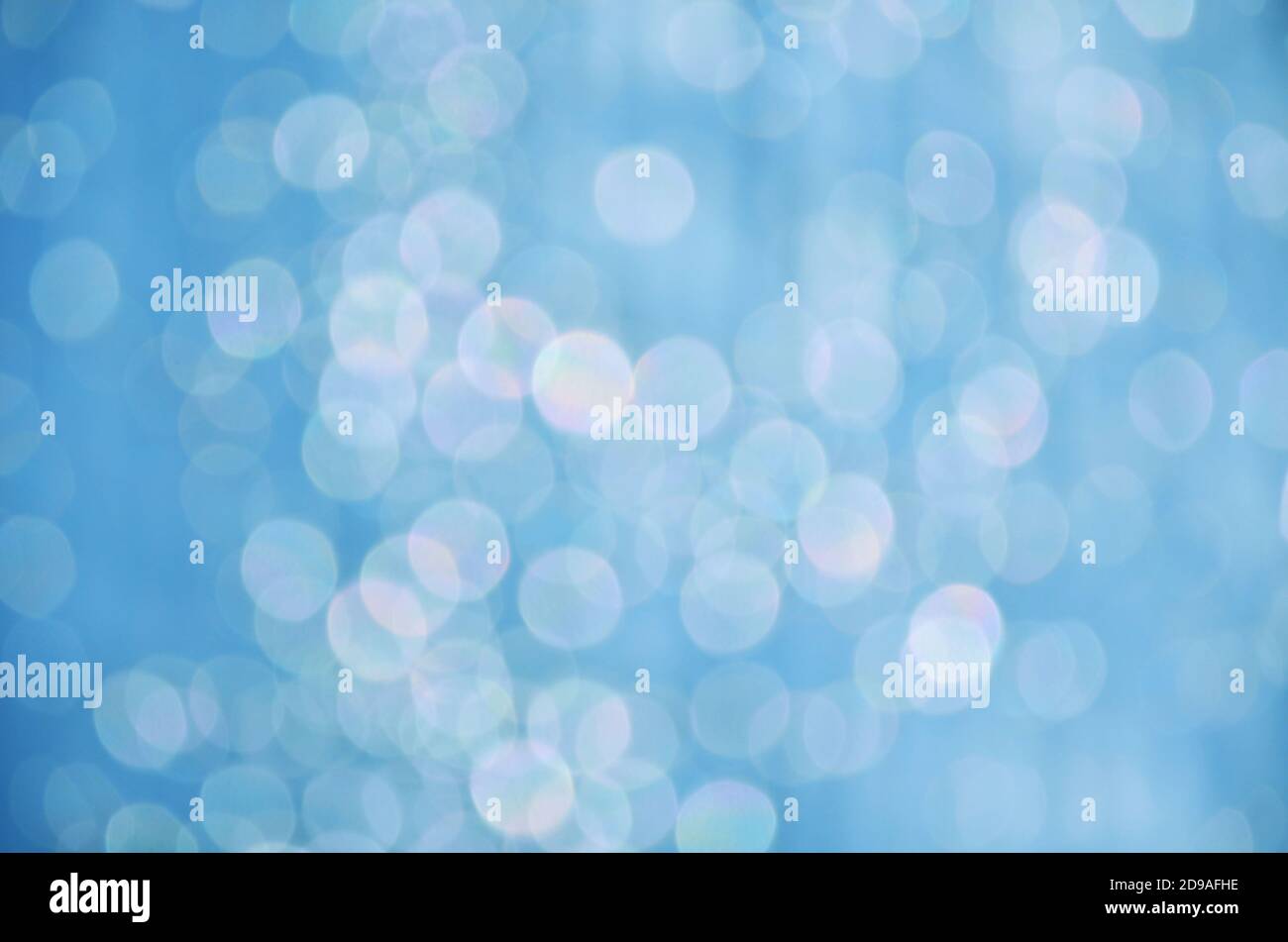 Bokeh bleu, arrière-plan bleu abstrait en bleu et blanc Banque D'Images Bokeh bleu, arrière-plan bleu abstrait en bleu et blanc Banque D'Images
