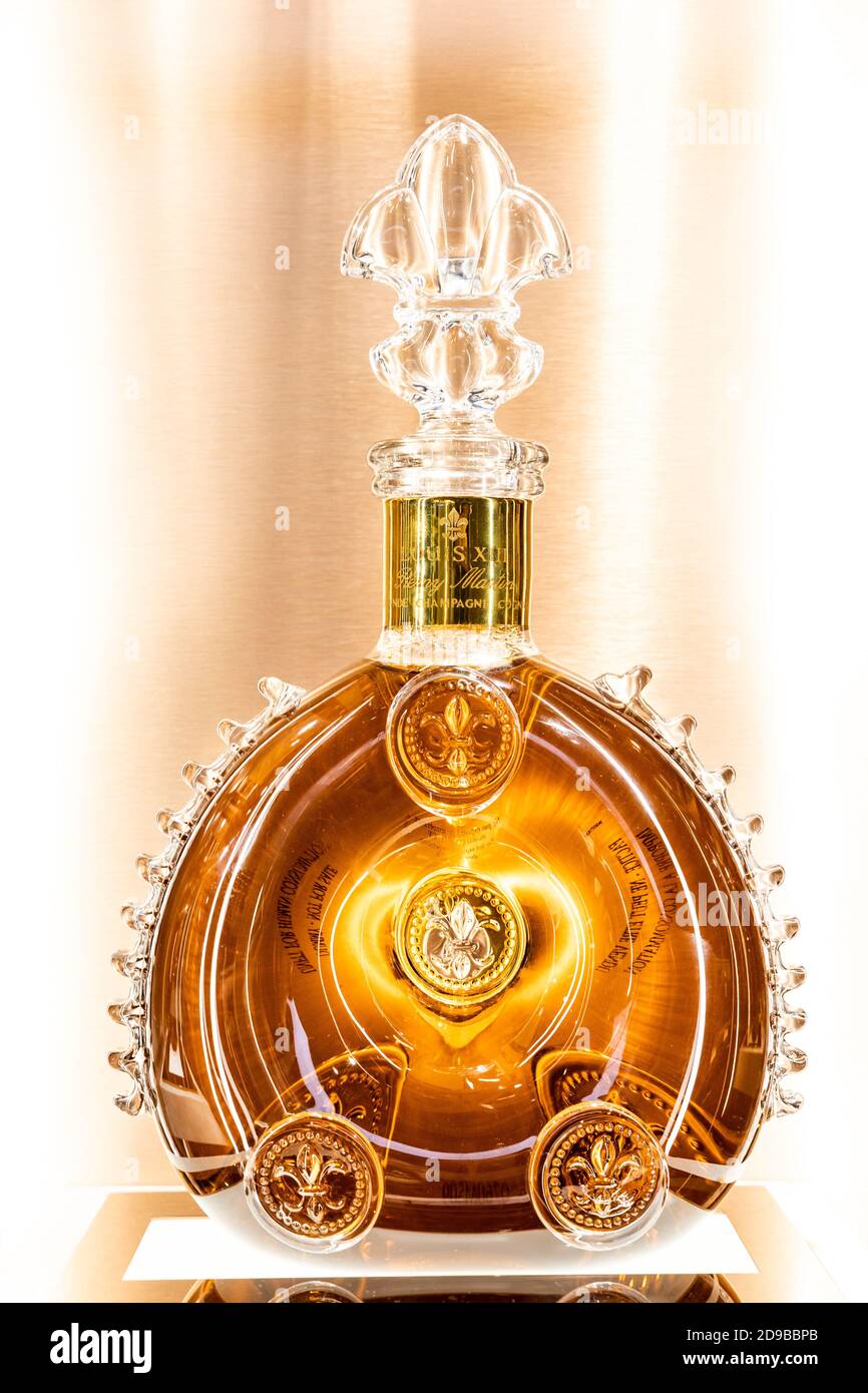 Louis XIII est cognac en hommage au roi Louis XIII de France, le monarque régnant lorsque la famille Remy Martin s'est installée dans la région de Cognac Banque D'Images