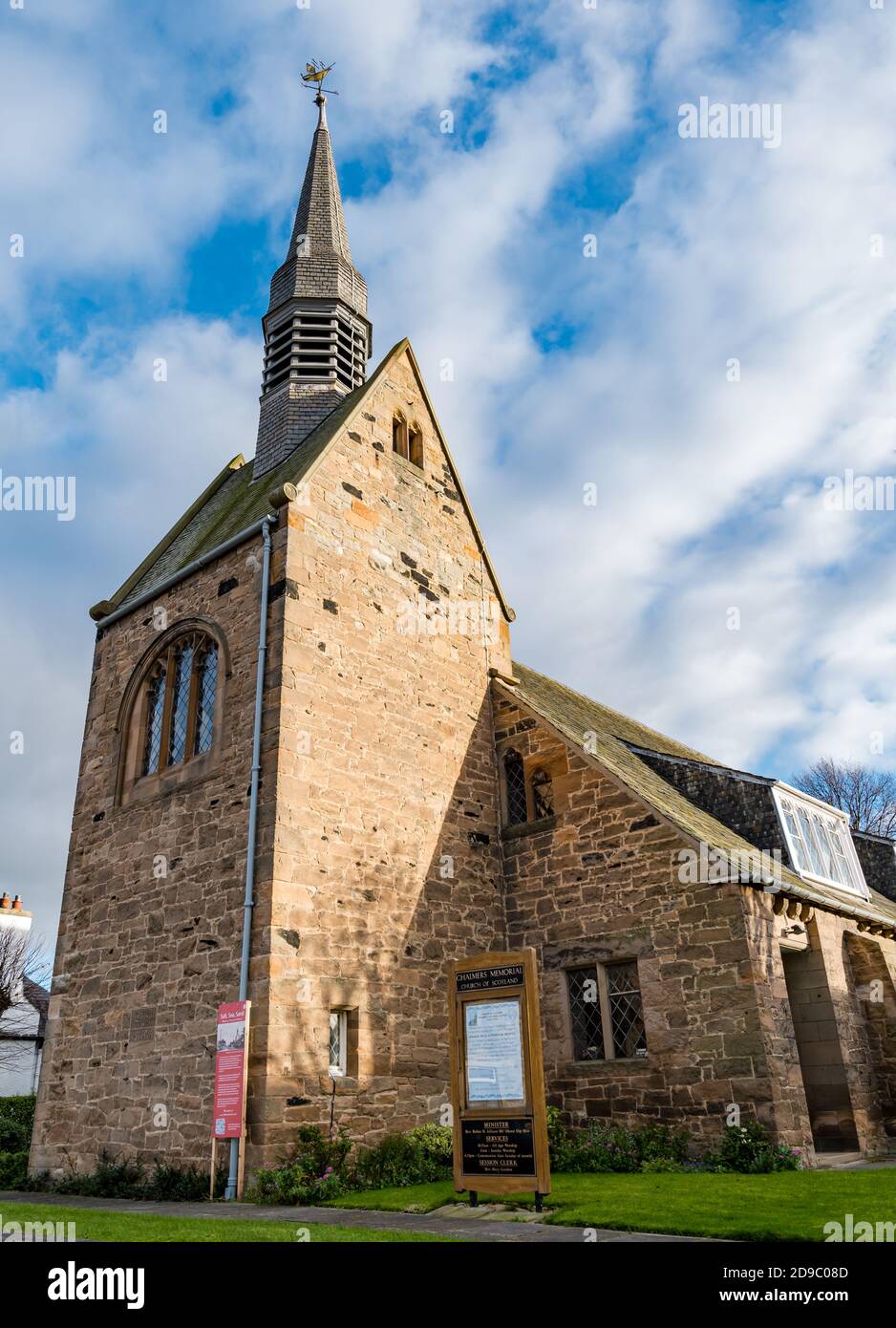 Extérieur de l'art et de l'artisanat style architectural Chalmers Memorial Church, Port Seton, East Lothian, Écosse, Royaume-Uni Banque D'Images
