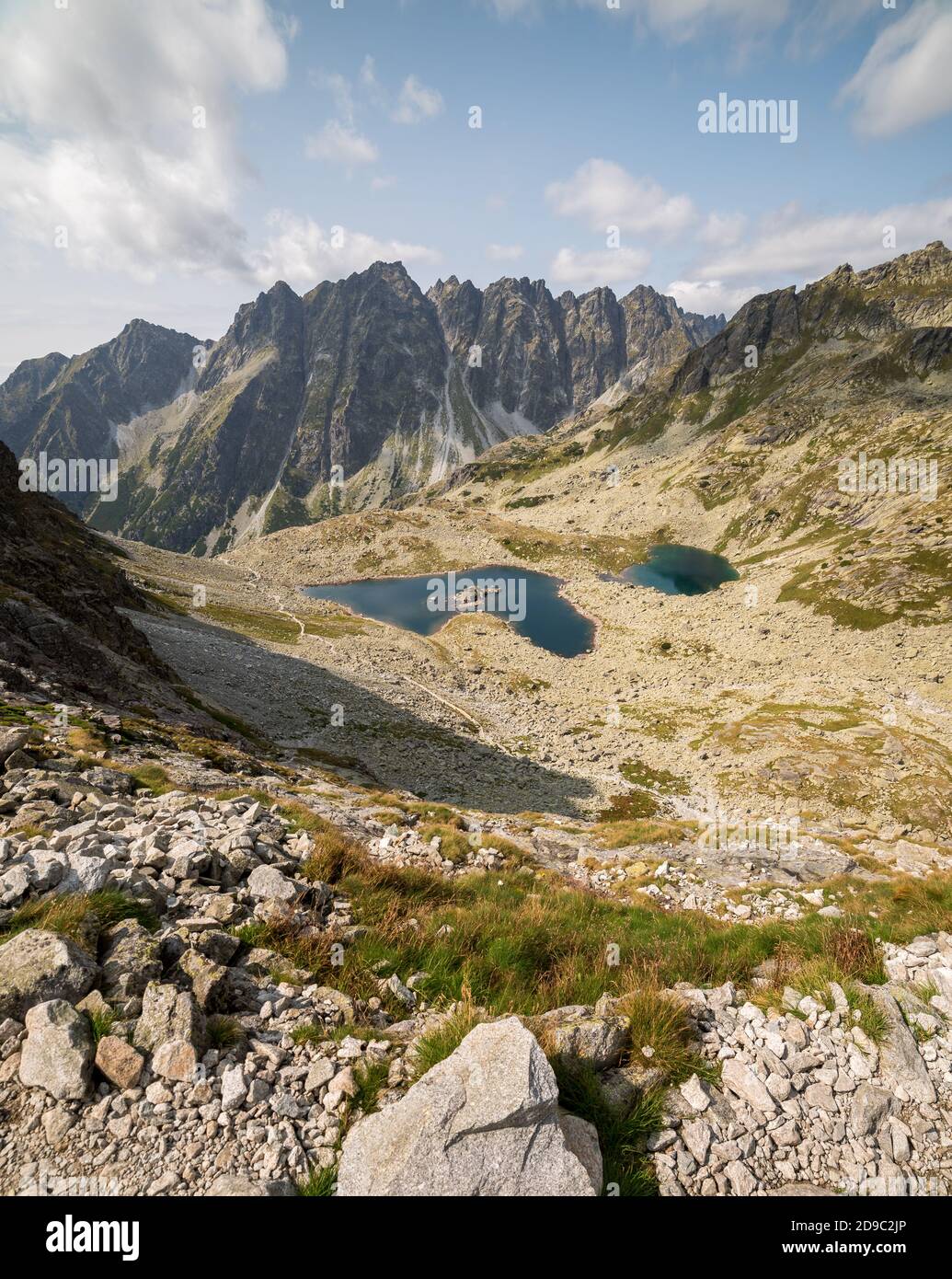 Paysage de montagne avec Tarns. Zabie Plesa dans les montagnes des Hautes Tatras, Slovaquie Banque D'Images