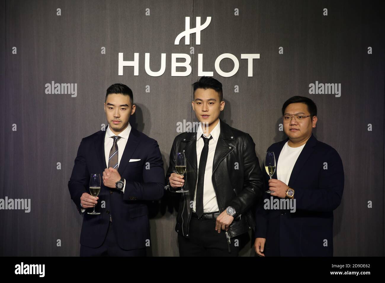 OHO ou, acteur et chanteur chinois, se présente à une activité pour la célébration du 40e anniversaire de la marque de montres Hublot dans la ville de Shenyang, au nord-est de C Banque D'Images